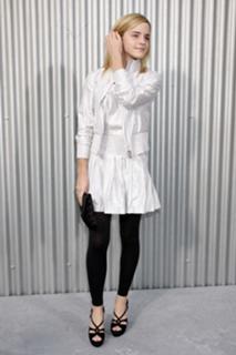 Emma Watson feet photo thumbnail
