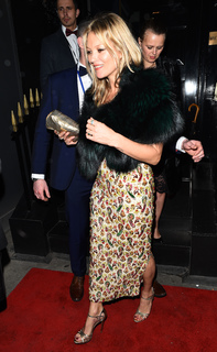 Kate Moss feet photo thumbnail