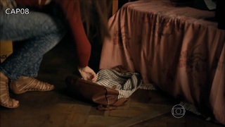 Camila Queiroz feet photo thumbnail