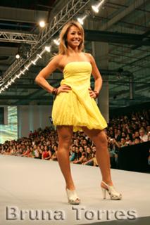 Sabrina Sato feet photo thumbnail