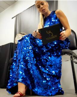 Adriane Galisteu feet photo thumbnail