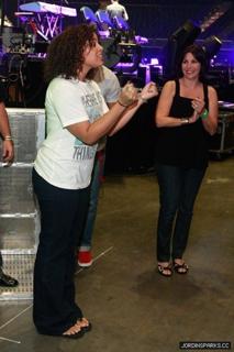 Jordin Sparks feet photo thumbnail
