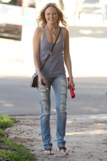 Malin Akerman feet photo thumbnail