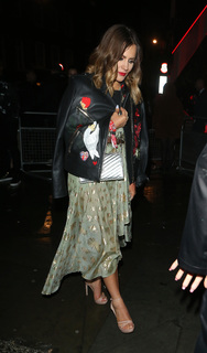 Caroline Flack feet photo thumbnail