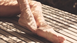 Megan Fox feet photo thumbnail