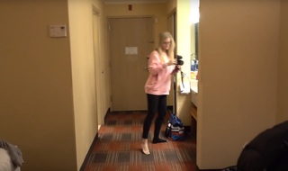 Justine Ezarik feet photo thumbnail