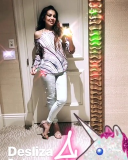 Thalía feet photo thumbnail