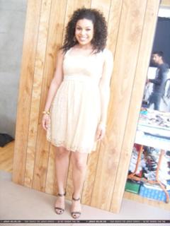 Jordin Sparks feet photo thumbnail