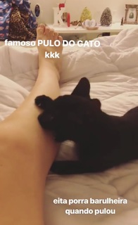 Kéfera Buchmann feet photo thumbnail