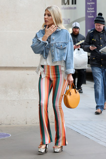 Mollie King feet photo thumbnail