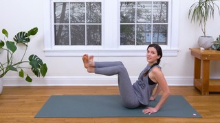 Adriene Mishler feet photo thumbnail