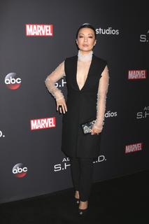 Ming-Na Wen feet photo thumbnail