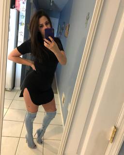 Jenelle Jcakess feet photo thumbnail