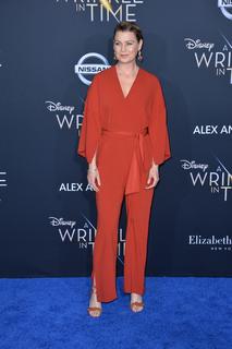 Ellen Pompeo feet photo thumbnail