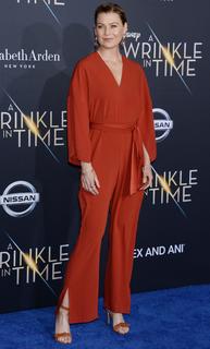 Ellen Pompeo feet photo thumbnail