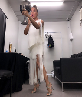 Adriane Galisteu feet photo thumbnail