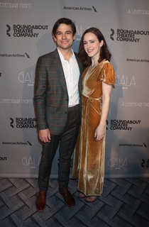 Rachel Brosnahan feet photo thumbnail