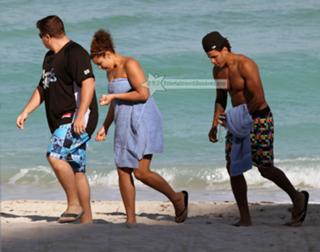 Jordin Sparks feet photo thumbnail