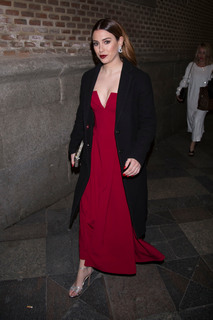 Blanca Suárez feet photo thumbnail