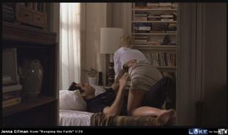 Jenna Elfman feet photo thumbnail