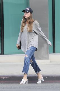 Sofía Vergara feet photo thumbnail