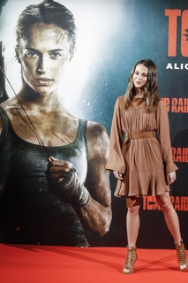 Alicia Vikander feet photo thumbnail