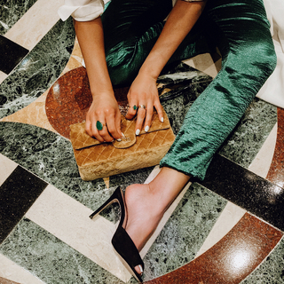 Shay Mitchell feet photo thumbnail