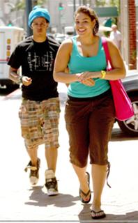 Jordin Sparks feet photo thumbnail