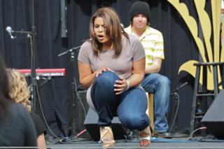 Jordin Sparks feet photo thumbnail