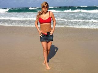Mariah Carey feet photo thumbnail