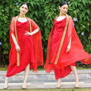 Tamannaah Bhatia feet photo thumbnail