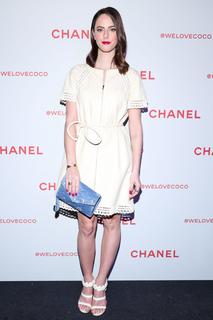 Kaya Scodelario feet photo thumbnail