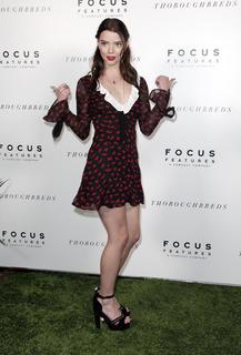 Anya Taylor-Joy feet photo thumbnail