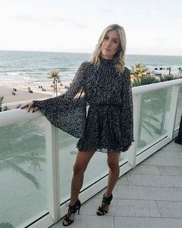 Kristin Cavallari feet photo thumbnail