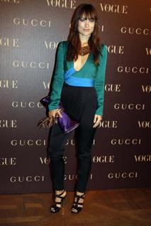 Olivia Wilde feet photo thumbnail