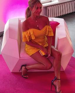Malgorzata Rozenek feet photo thumbnail