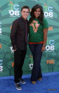 Jordin Sparks feet photo thumbnail