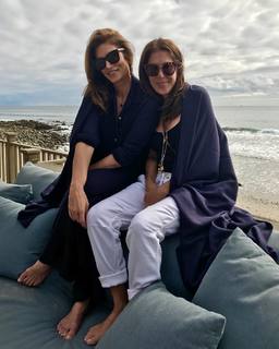 Cindy Crawford feet photo thumbnail