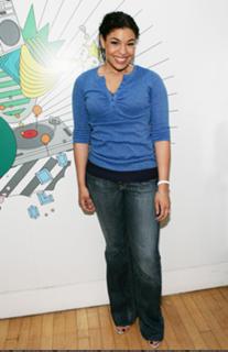 Jordin Sparks feet photo thumbnail