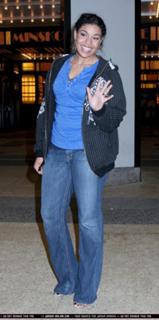 Jordin Sparks feet photo thumbnail