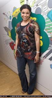 Jordin Sparks feet photo thumbnail
