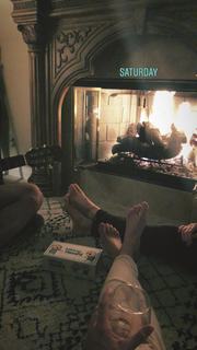 Emily Osment feet photo thumbnail