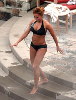 Mel B feet photo thumbnail