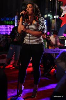 Jordin Sparks feet photo thumbnail