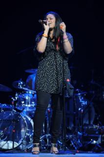 Jordin Sparks feet photo thumbnail