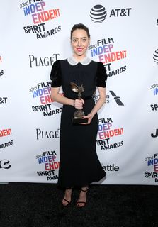 Aubrey Plaza feet photo thumbnail