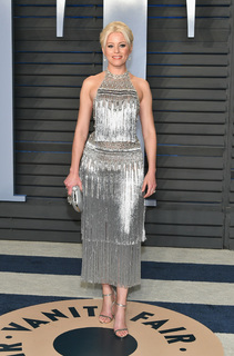 Elizabeth Banks feet photo thumbnail