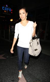 Eva Longoria feet photo thumbnail