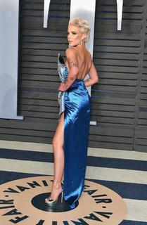 Halsey feet photo thumbnail