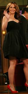 Jennifer Love Hewitt feet photo thumbnail